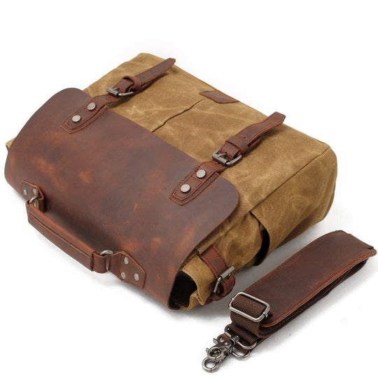 Men’s Vintage Waxed Canvas & Leather Messenger Bag | Alexander