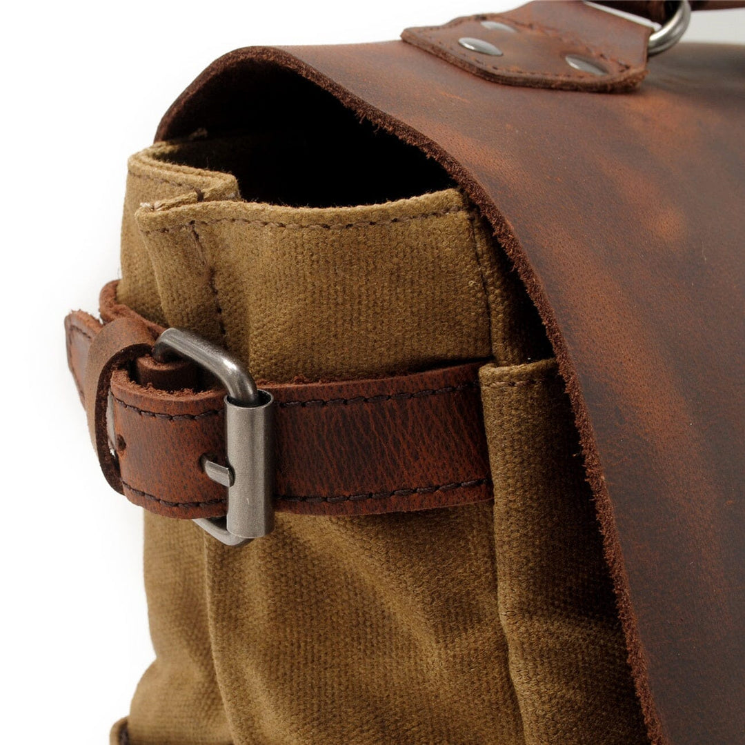 Men’s Vintage Waxed Canvas & Leather Messenger Bag | Alexander