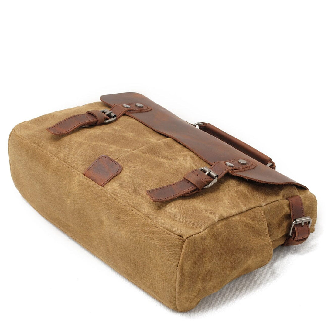 Men’s Vintage Waxed Canvas & Leather Messenger Bag | Alexander