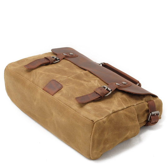 Men’s Vintage Waxed Canvas & Leather Messenger Bag | Alexander