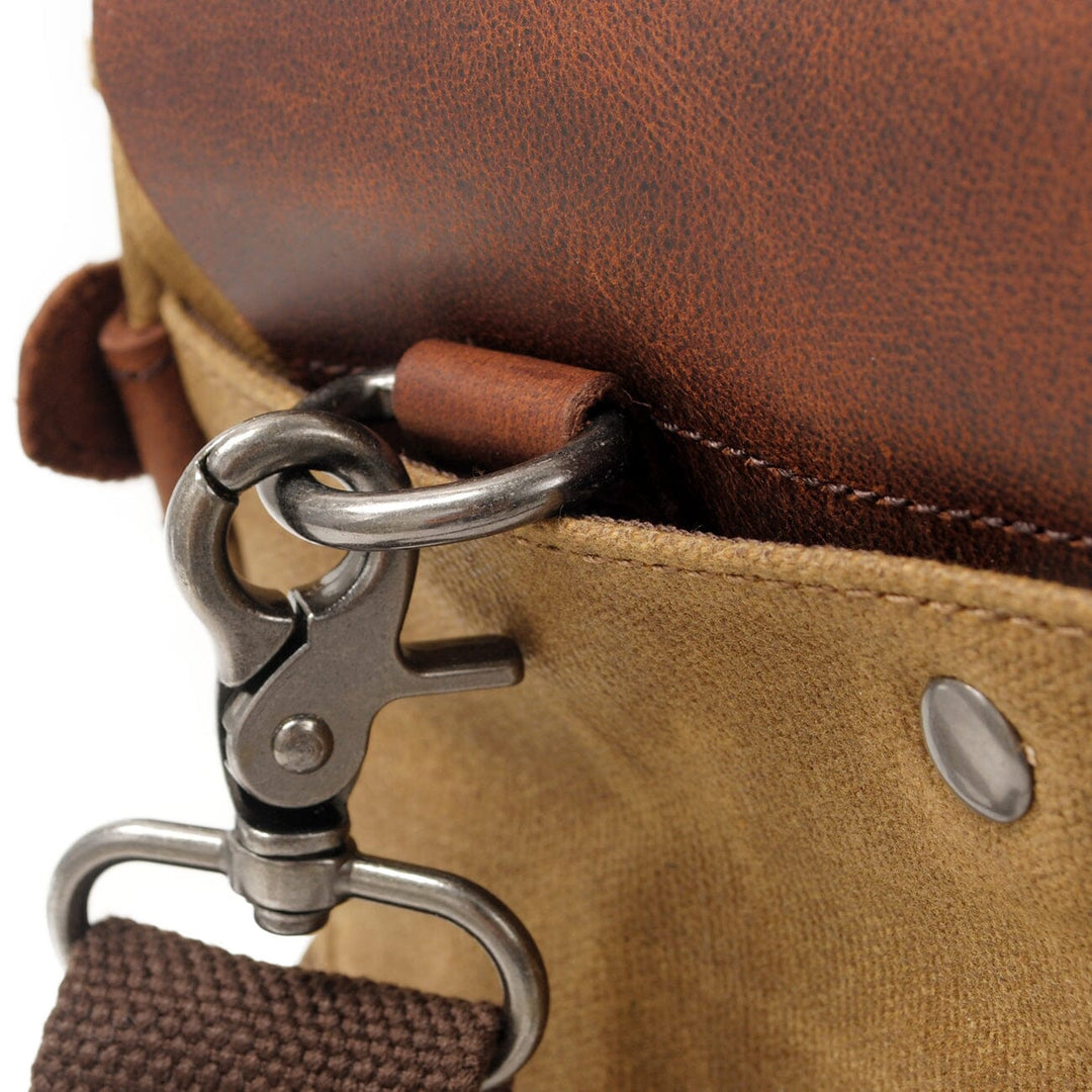 Men’s Vintage Waxed Canvas & Leather Messenger Bag | Alexander